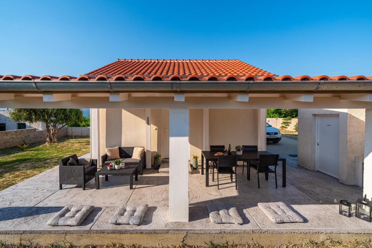 Holiday House Ventum Razanac Exterior photo