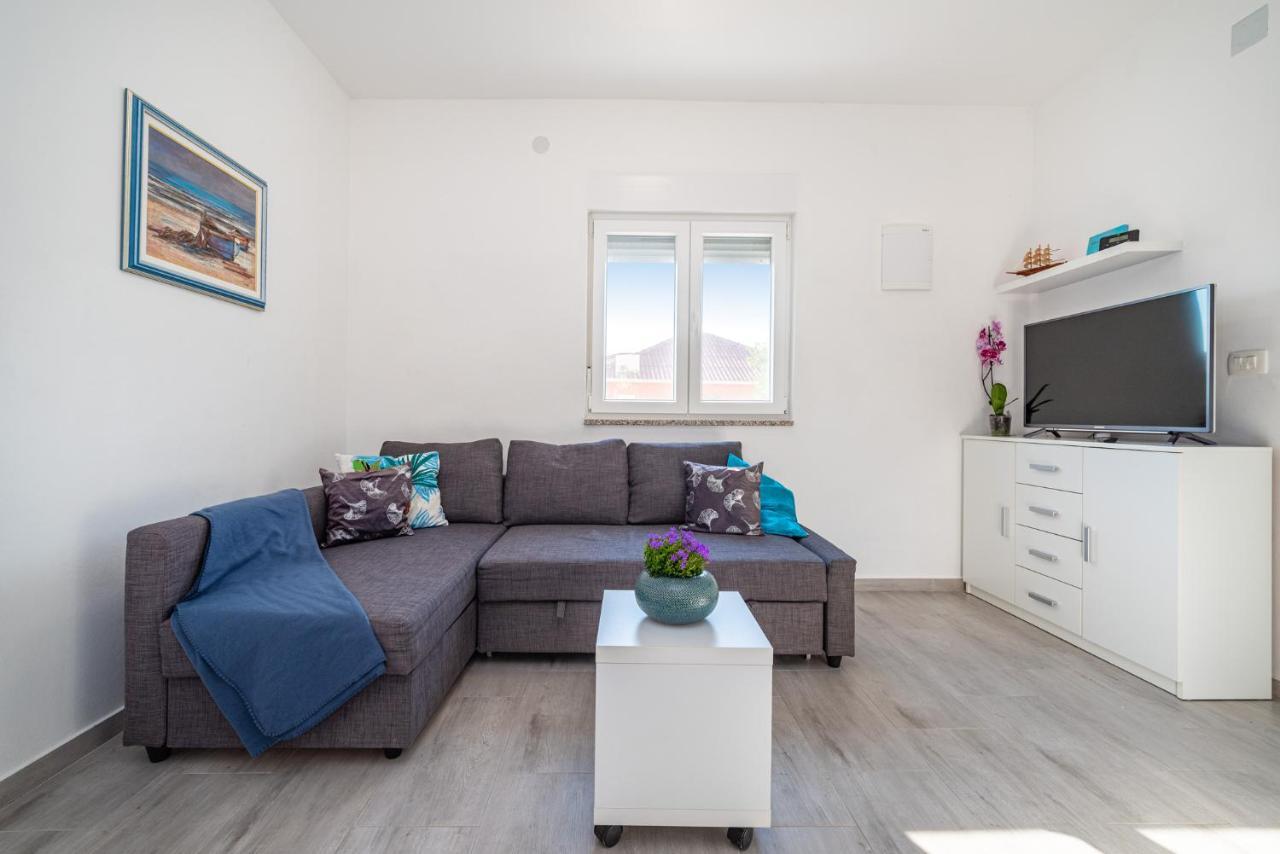 Holiday House Ventum Razanac Exterior photo