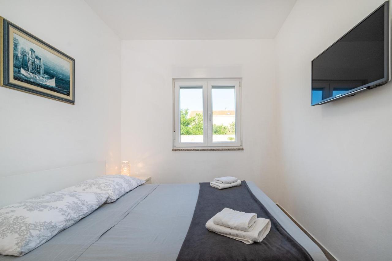 Holiday House Ventum Razanac Exterior photo