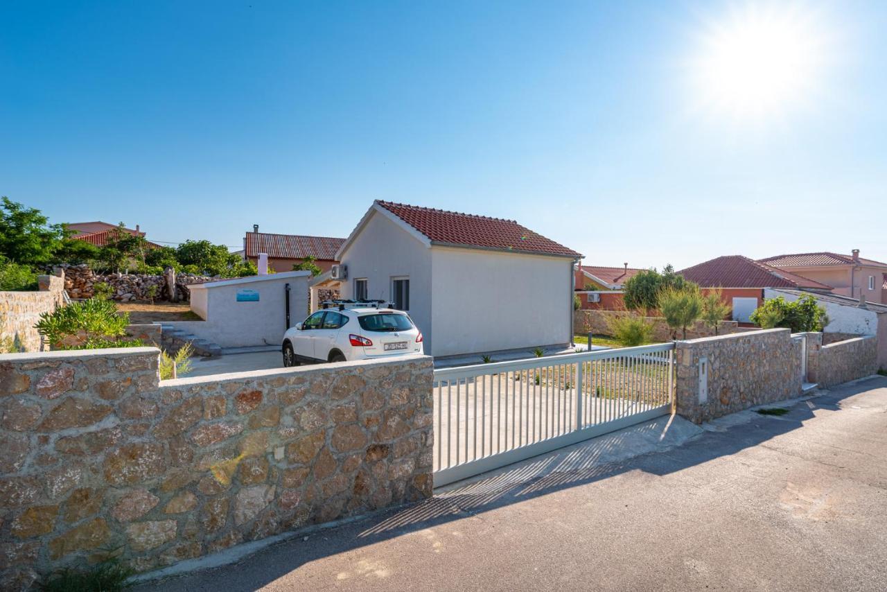 Holiday House Ventum Razanac Exterior photo